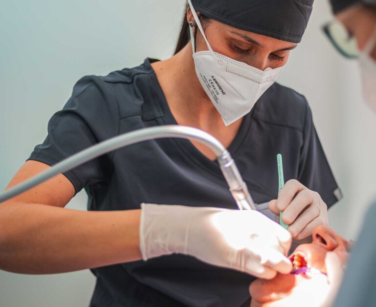 Periodoncia-2-768x626